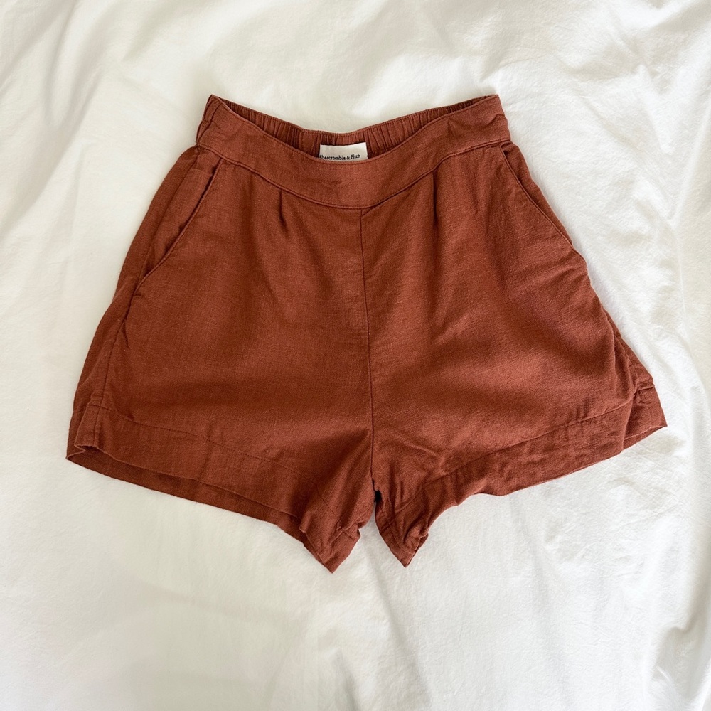 Linen-Blend Pull-On Short